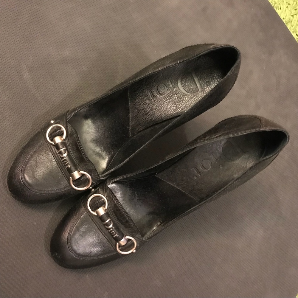 Christian Dior black leather pump